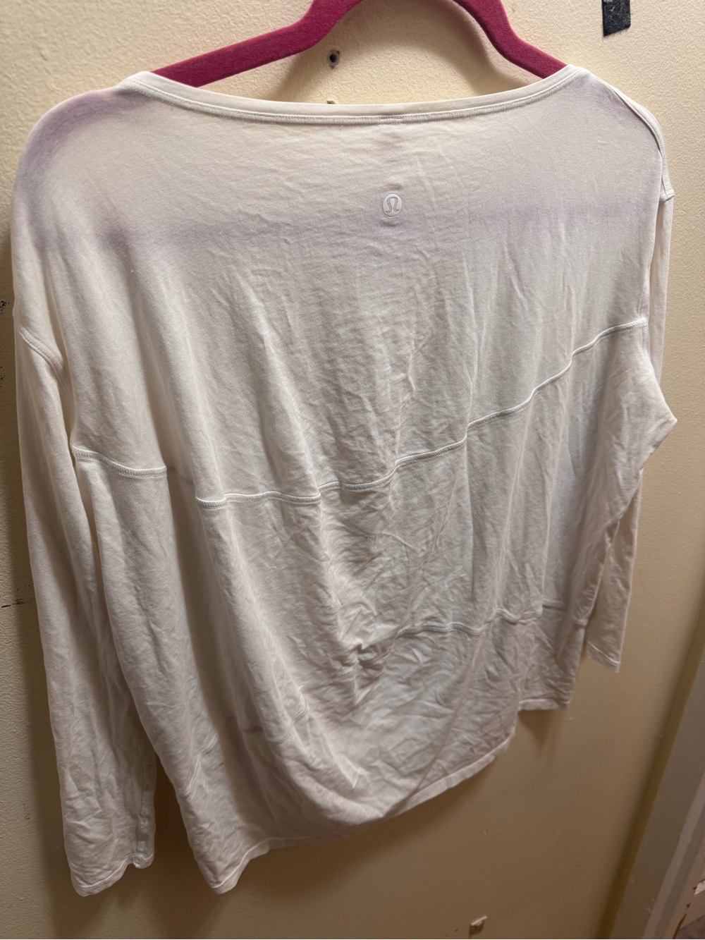 lululemon athletica Light Cream Long Sleeve Top with Reflective Logo size 4